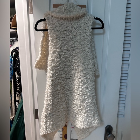 Coffee Shop New York sleeveless Sherpa Gilet - S - Picture 4 of 4